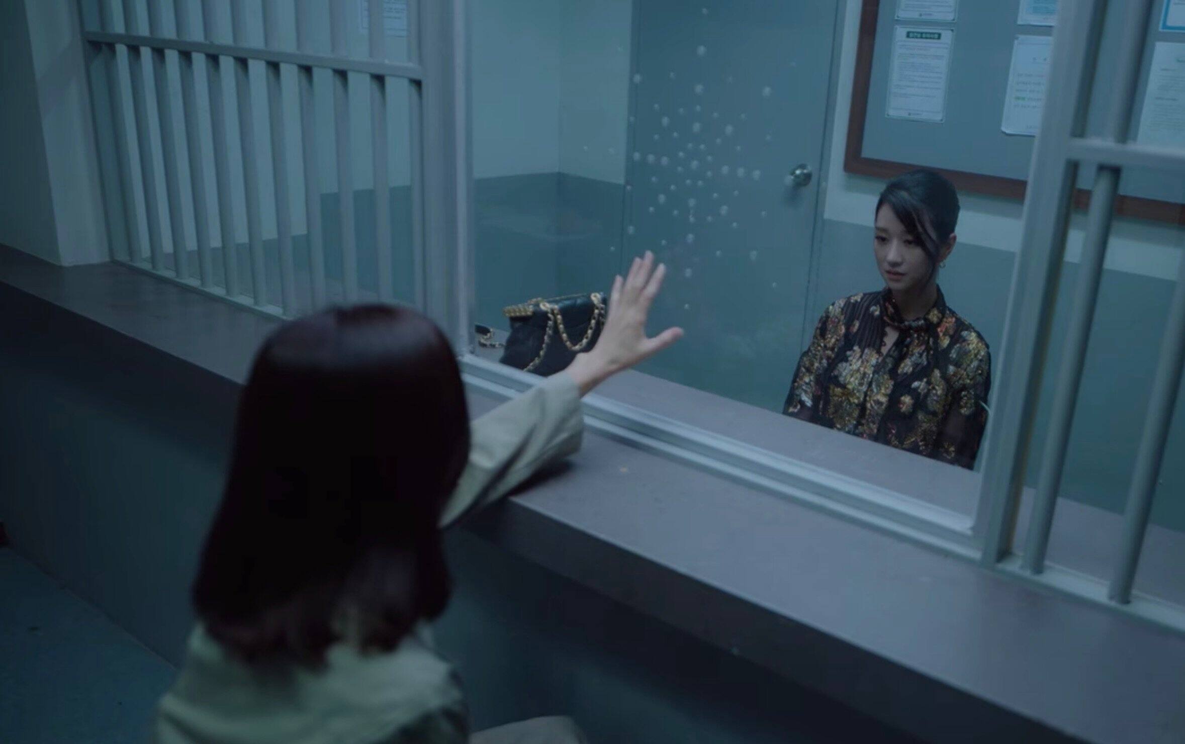 10 Best Designer Bags We Saw On KDramas Recently And Where to Get Them